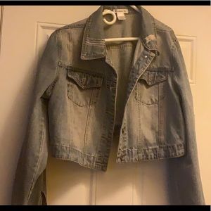 Light acid wash Crop Jeans Jacket